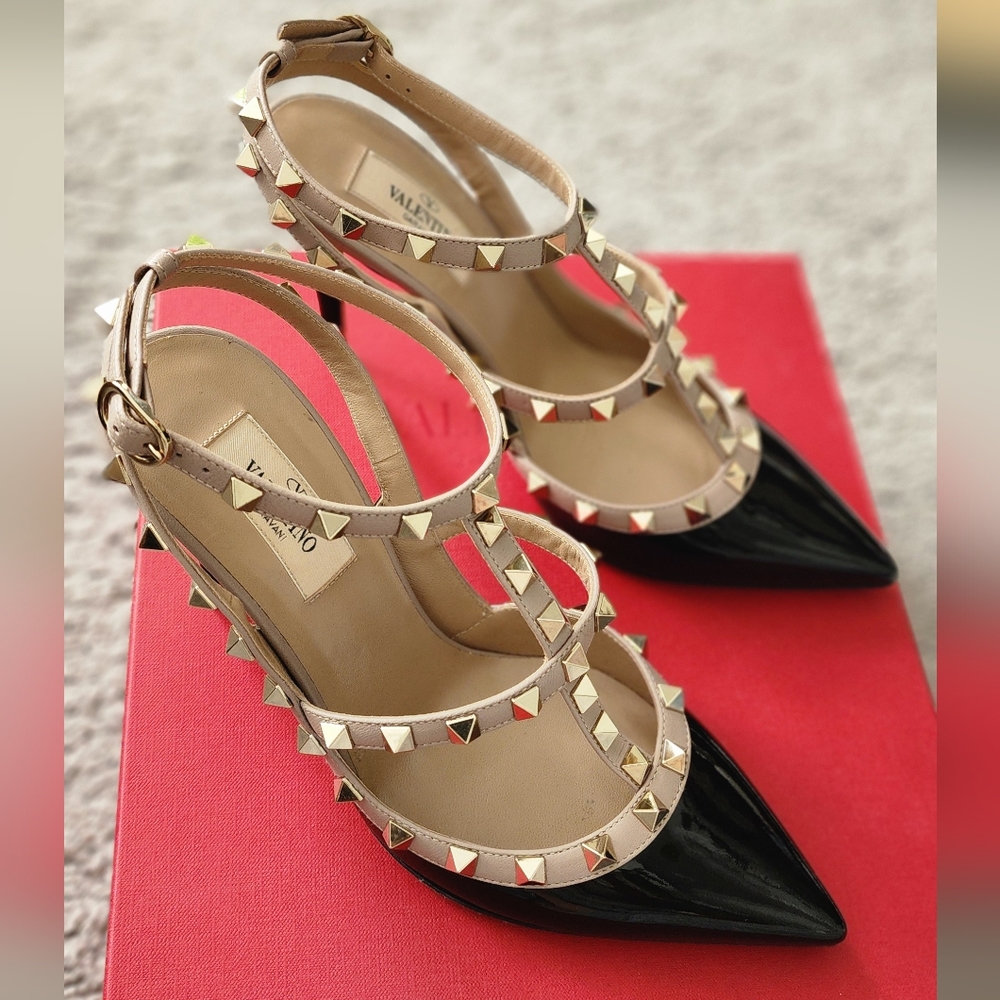 Valentino Garavani 100 two-tone patent leather pumps size 38.5 lightly used